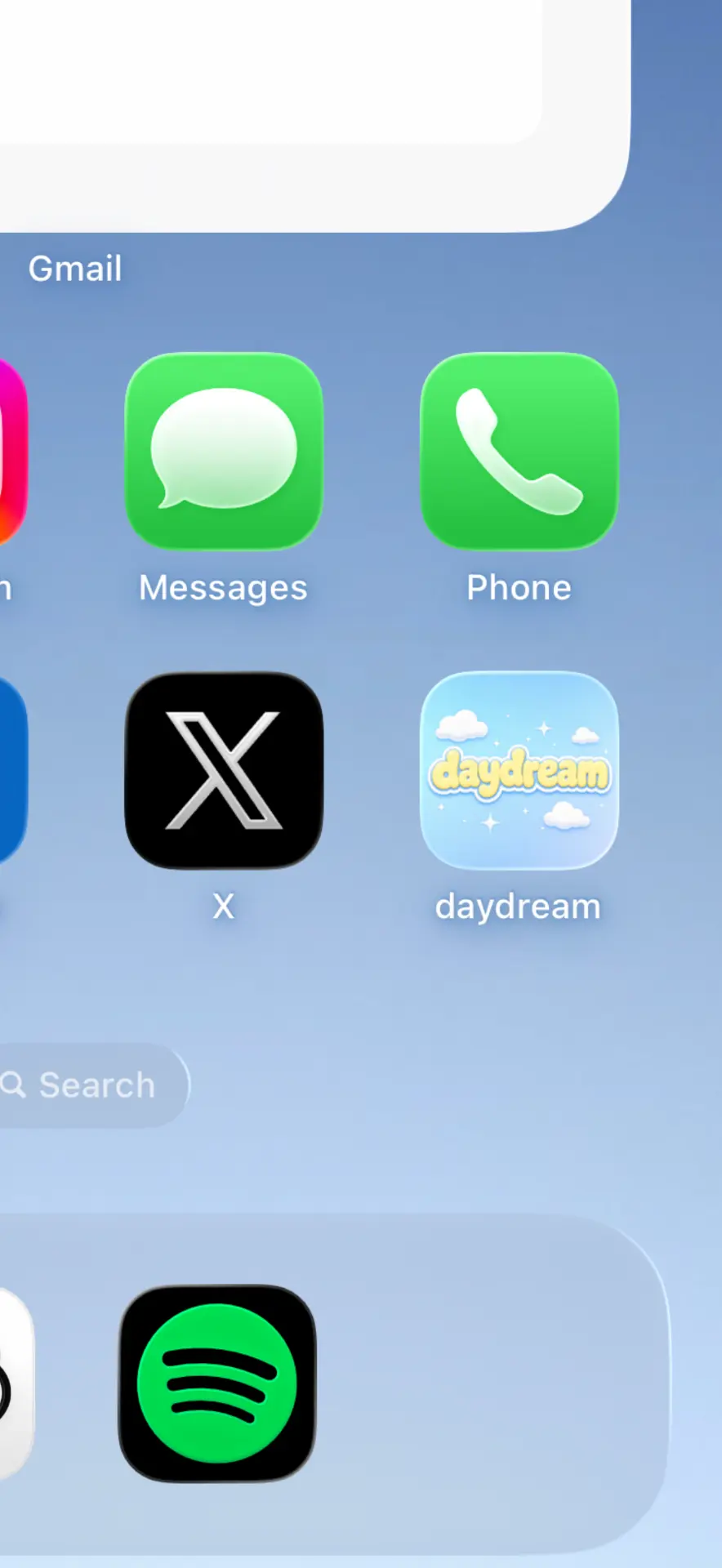 Daydreamz icon installed on an iPhone home screen next to Messages and Phone